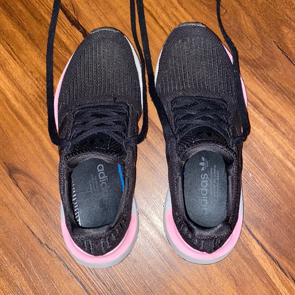 Adidas’s tennis shoes